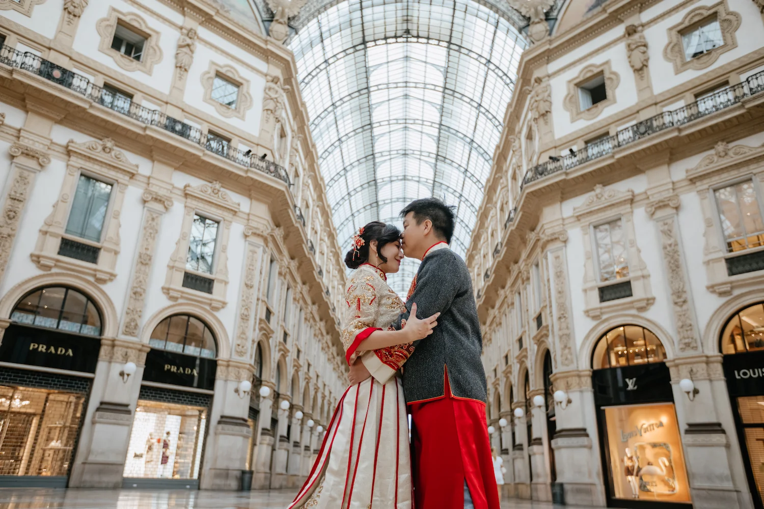 honeymoon photographer in Milan