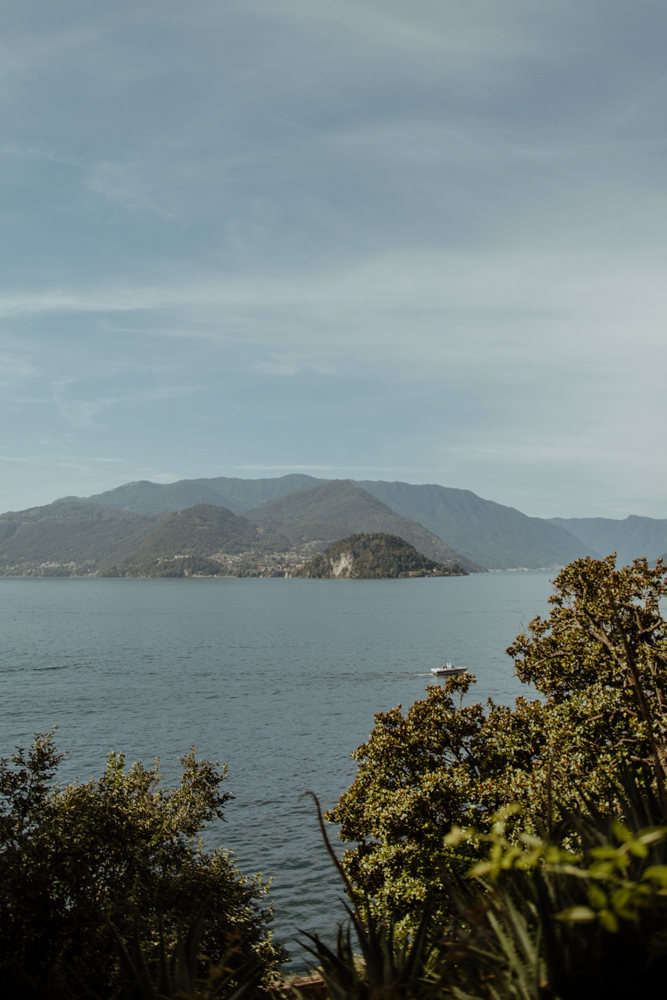 Lake Como engagement proposal by professional photographer