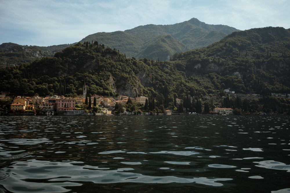 Romantic proposal shoot on Lake Como with videographer