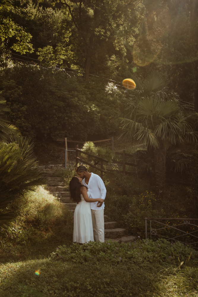 Romantic proposal shoot on Lake Como with videographer
