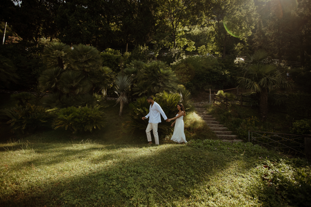 Lake Como engagement proposal by professional photographer
