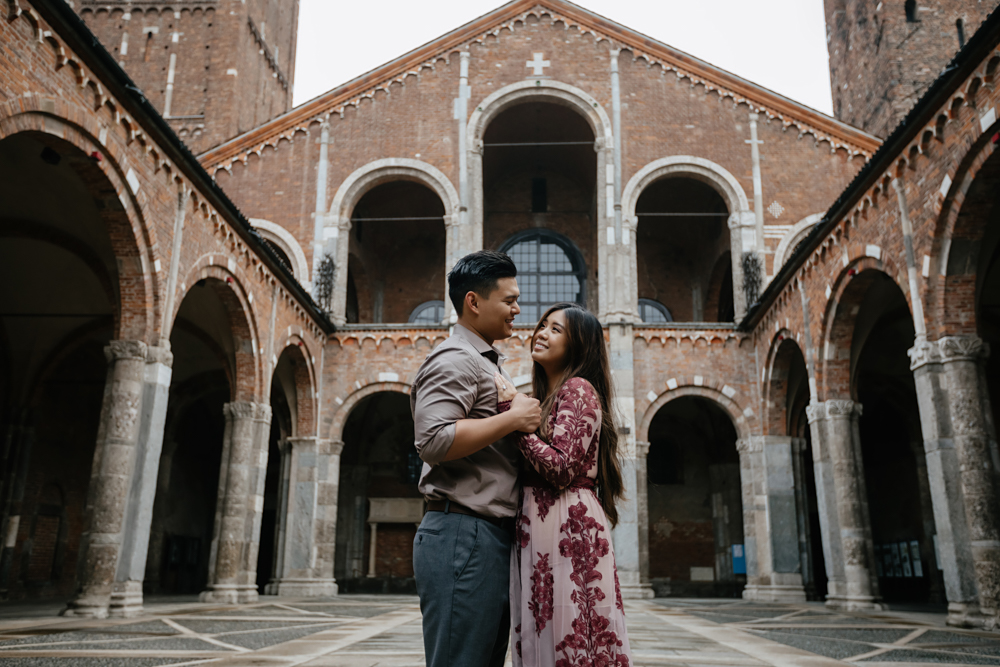 love story photographer in Milan