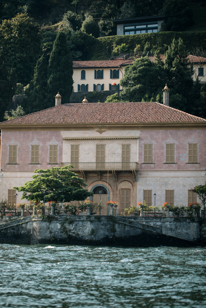 Scenic engagement session featuring the stunning beauty of Lake Como